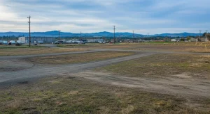 Industrial land sales opportunity with open development site in McMinnville Oregon.